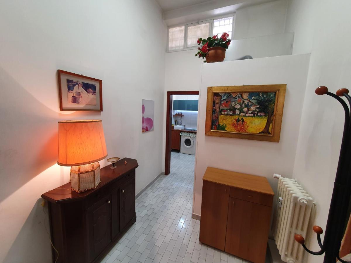 Super Central Studio, No Noise, Near Seaside, Shops Бари Екстериор снимка