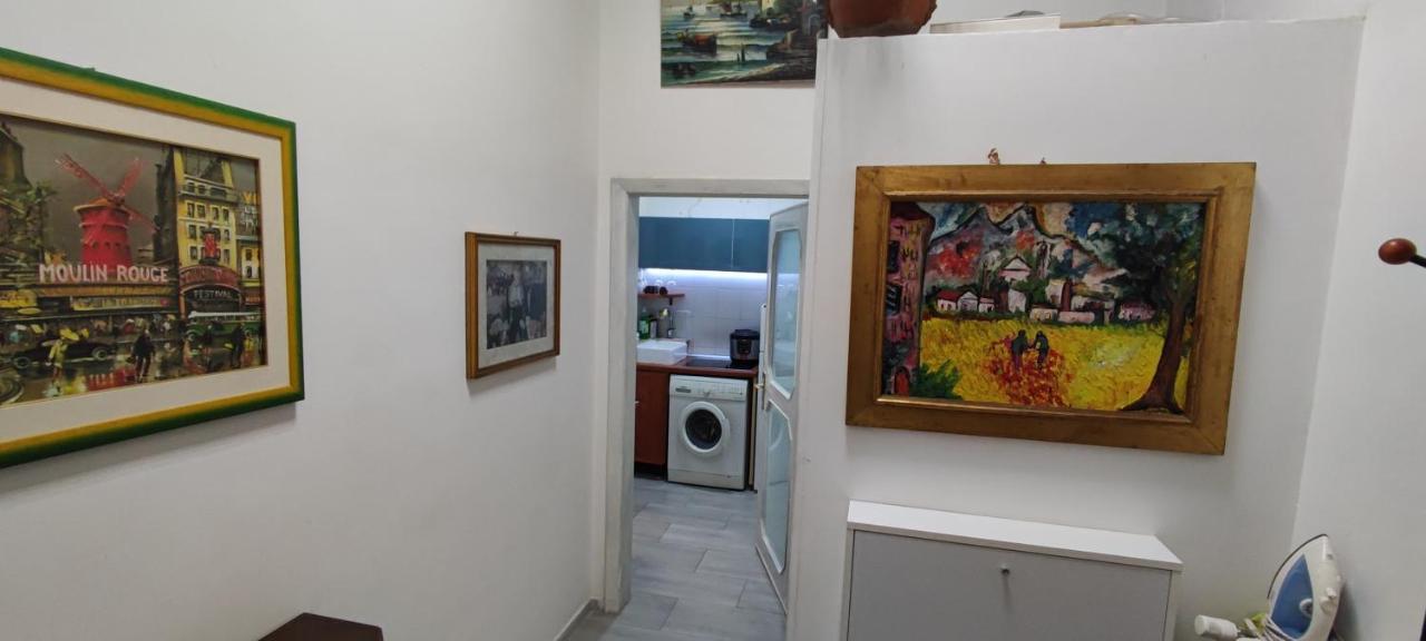 Super Central Studio, No Noise, Near Seaside, Shops Бари Екстериор снимка